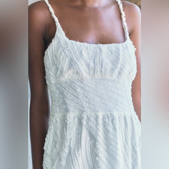 ZARA BLOGGERS’ FAVORITE FRAYED JACQUARD DRESS ZW COLLECTION - Picture 9 of 16